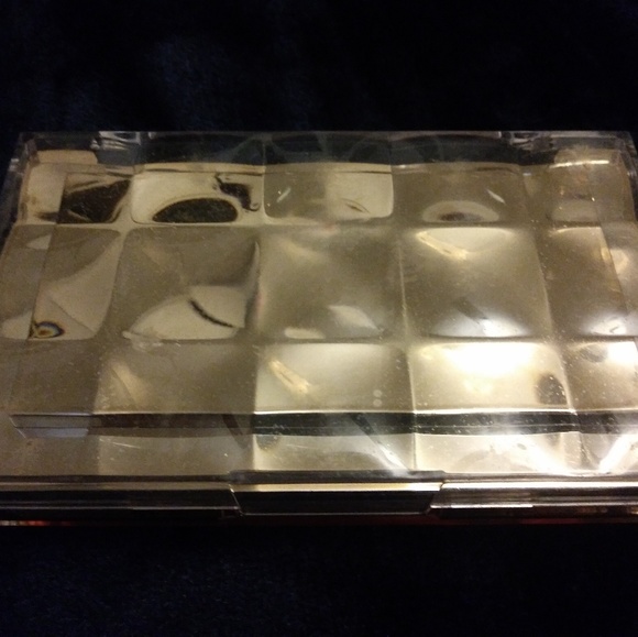 Estee Lauder - Picture 4 of 4